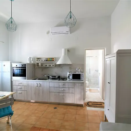 Sifanto Mare * فاروس